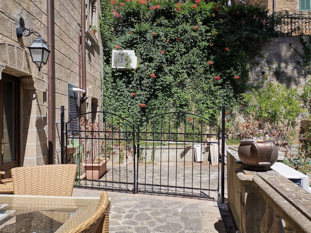 Between sky and sea in an Exclusive Village Full of Charm With a Private Terrace view 3