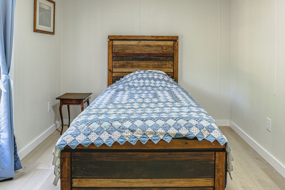 'crosby Huffman Hideaway' Serene Escape w/ Yard