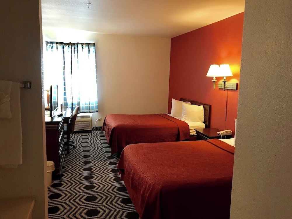 Kings Inn By OYO Calumet Park I-57 - Property Image 2