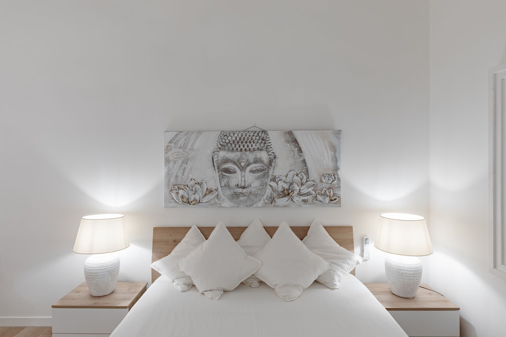 Vatican home for seven people