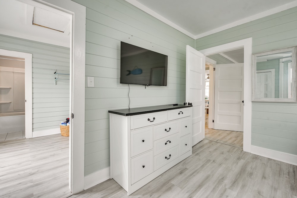 Walk to Shore: Home w/ Deck in North Myrtle Beach