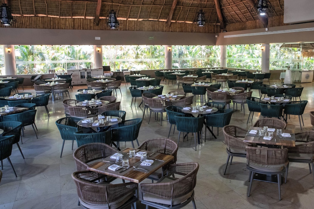 Family Selection at Grand Palladium Vallarta Resort  Spa - All Inclusive - Property Image 8