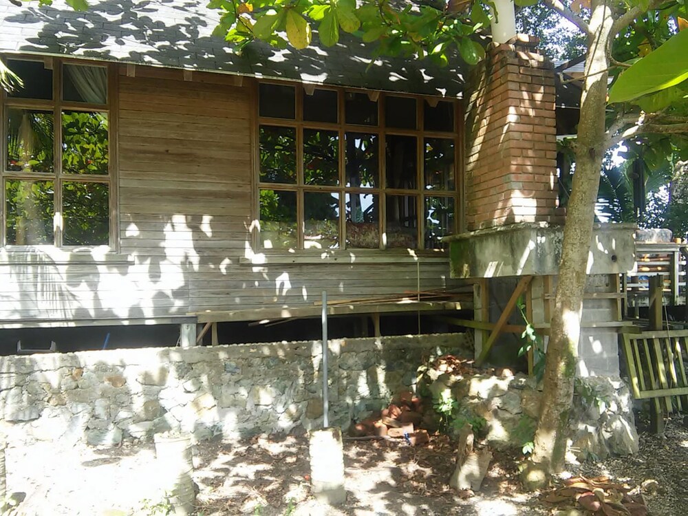 Treehouse Bungalow