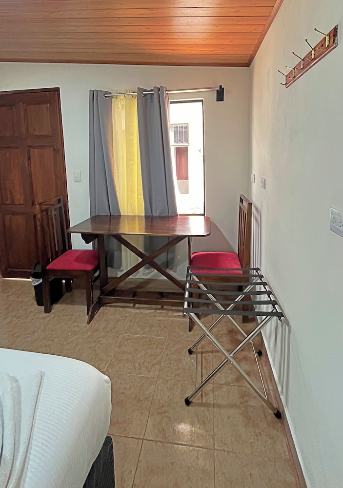 Casa Jungle Monteverde Bed & Breakfast