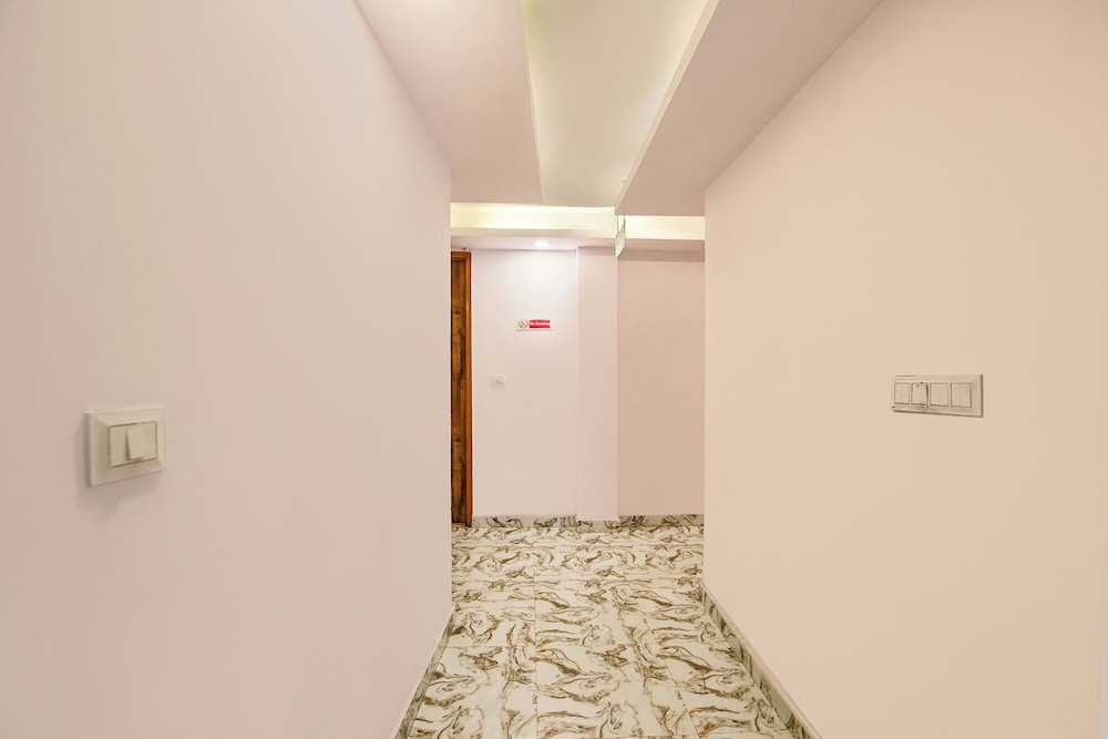 Fabhotel Ak Continental