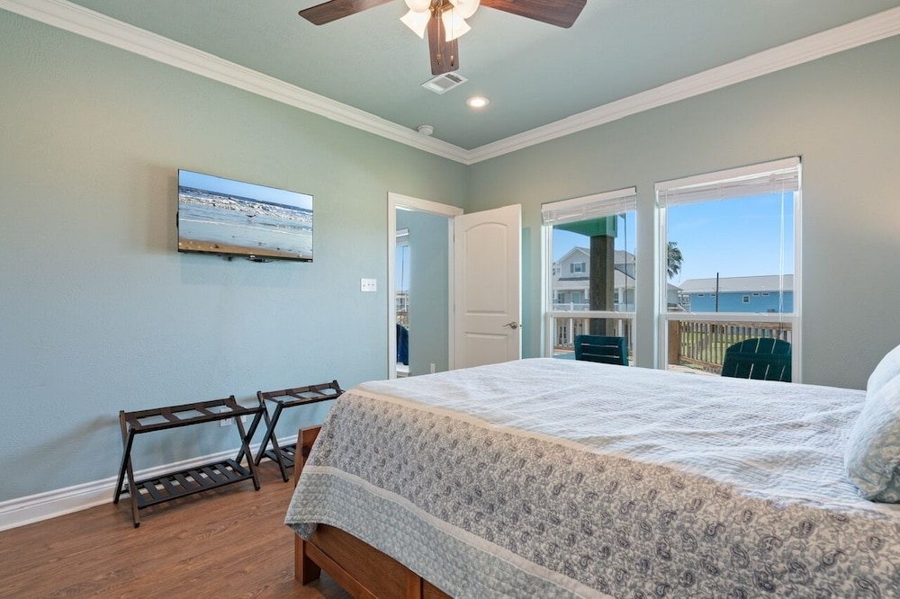Pelican Post 3 Bedroom Home
