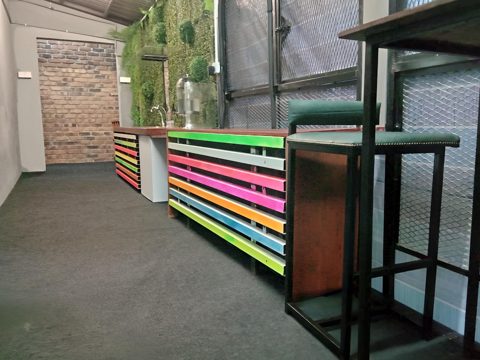 Bunker Hotel & Restaurant