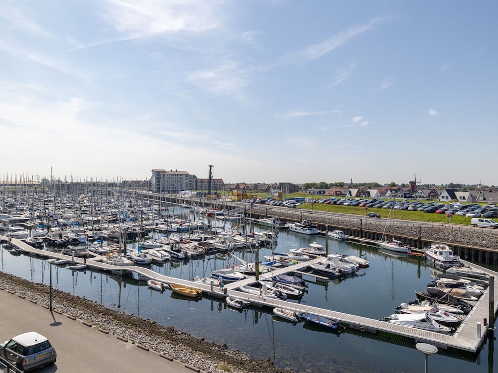 Seaside Getaway, Sint-annaland