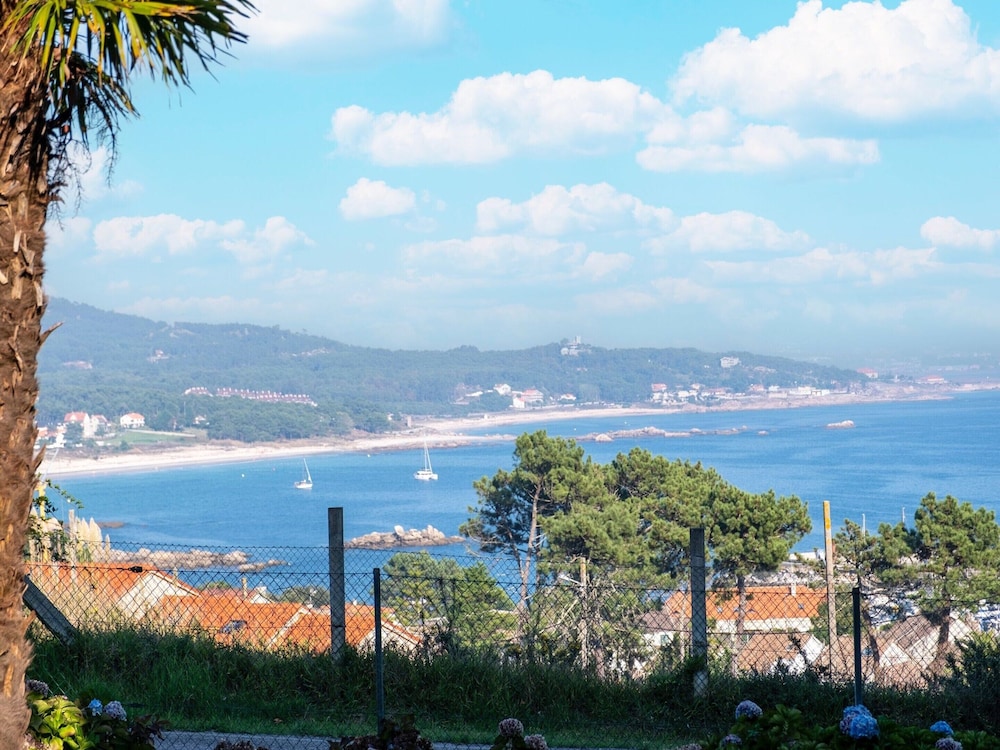 Holiday Home Near Praia Pedras Negras