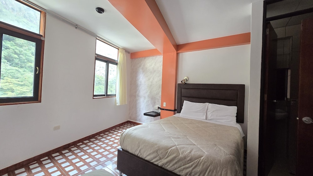 ANTURIOS HOUSE