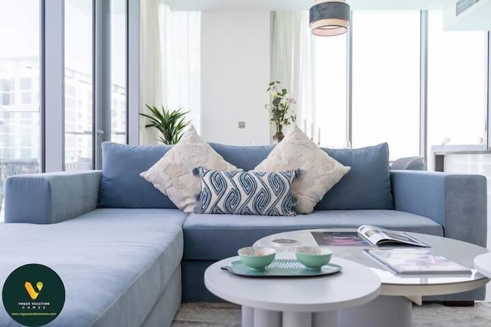 Vogue Lagoon District One Residence