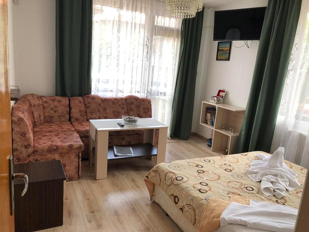 Guest House Liliya