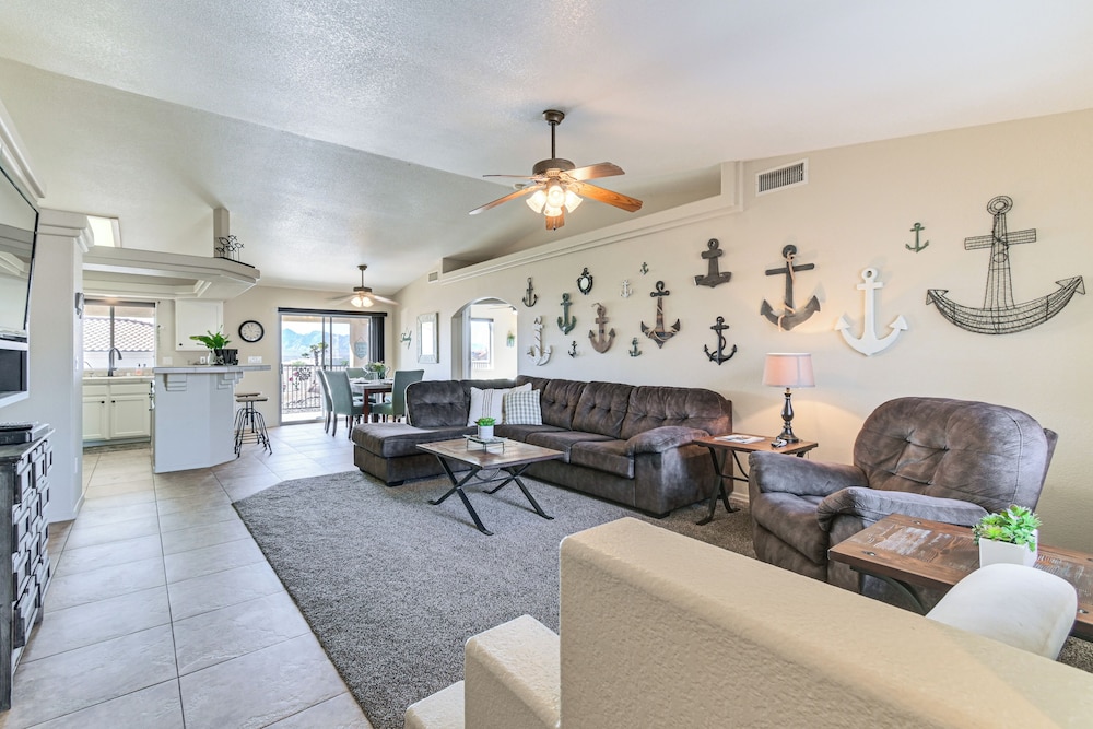 1 Mi to Windsor Beach - Lake Havasu City Home