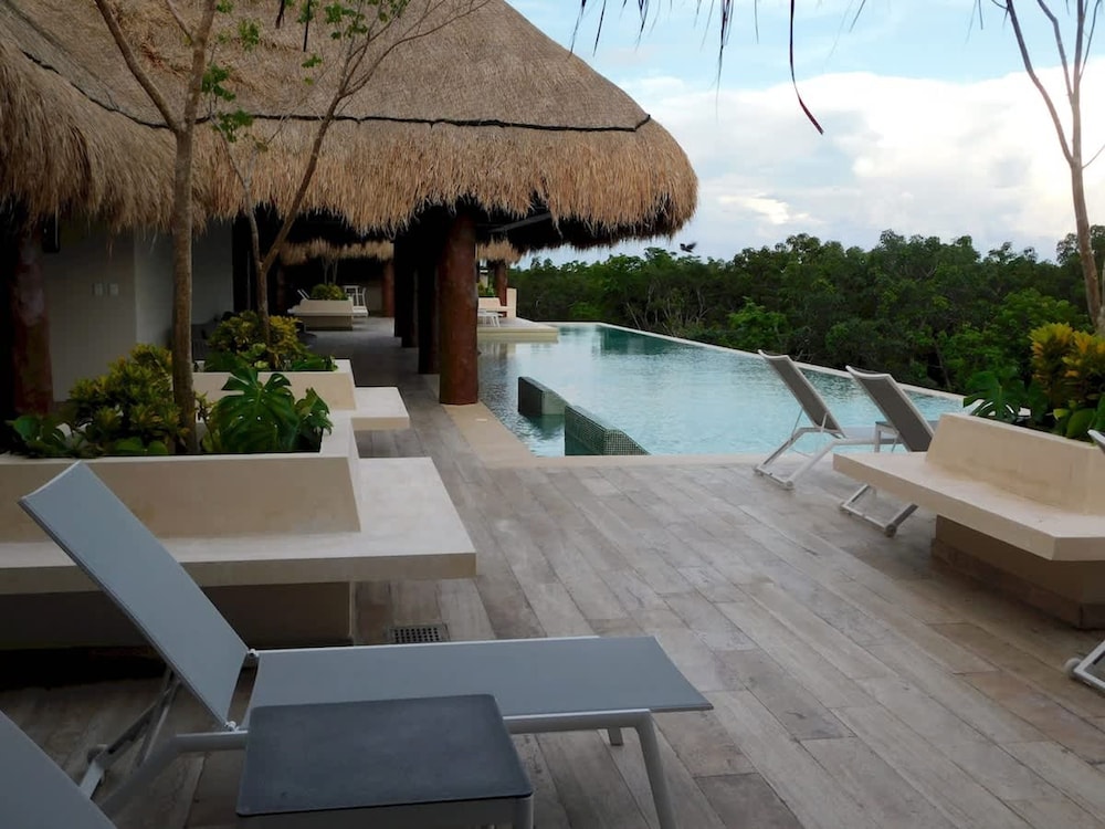 Jungle View 1 Br Apt Amazing Infinity Pool