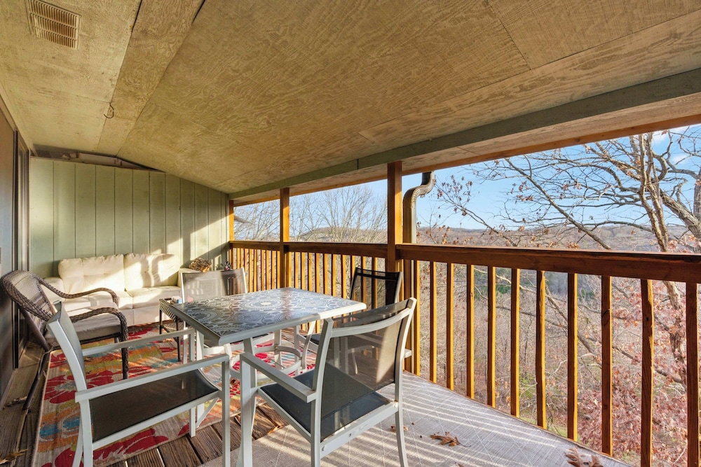 Ozark Overlook Escape For 6