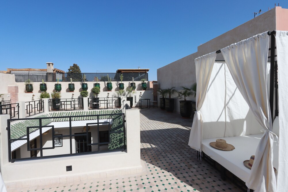 Riad Valentine