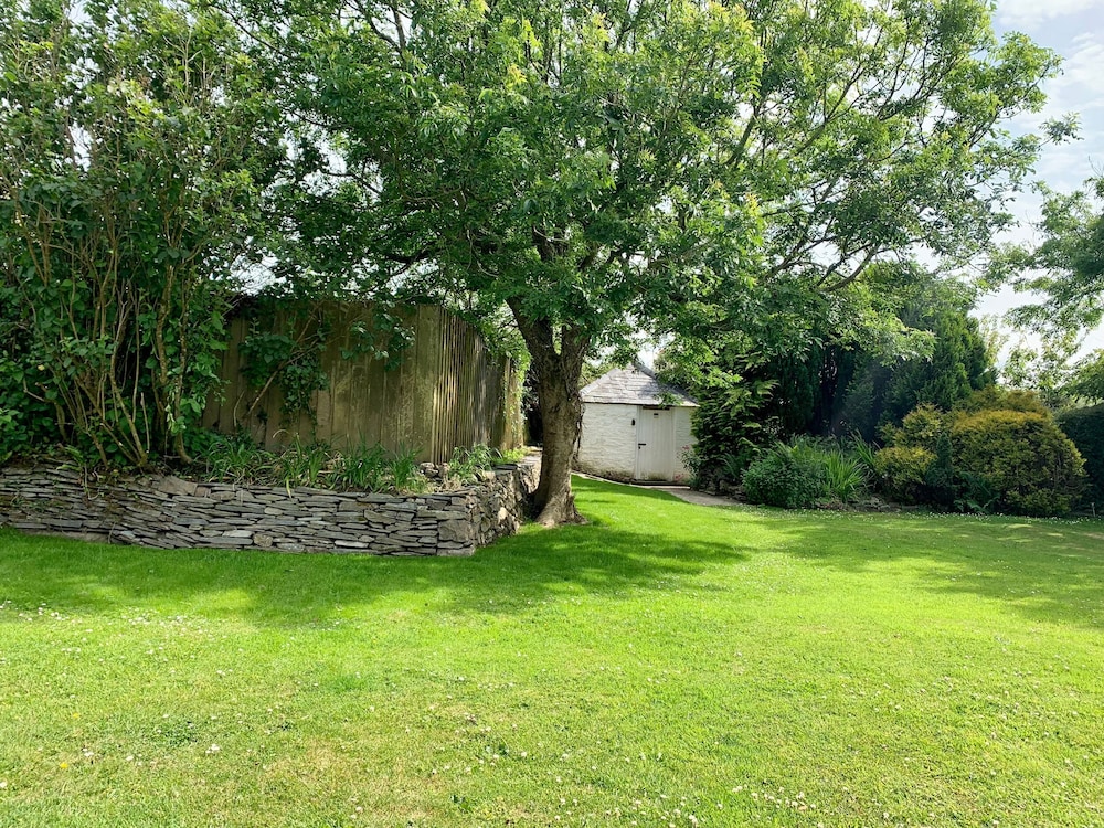 Higher Hill House