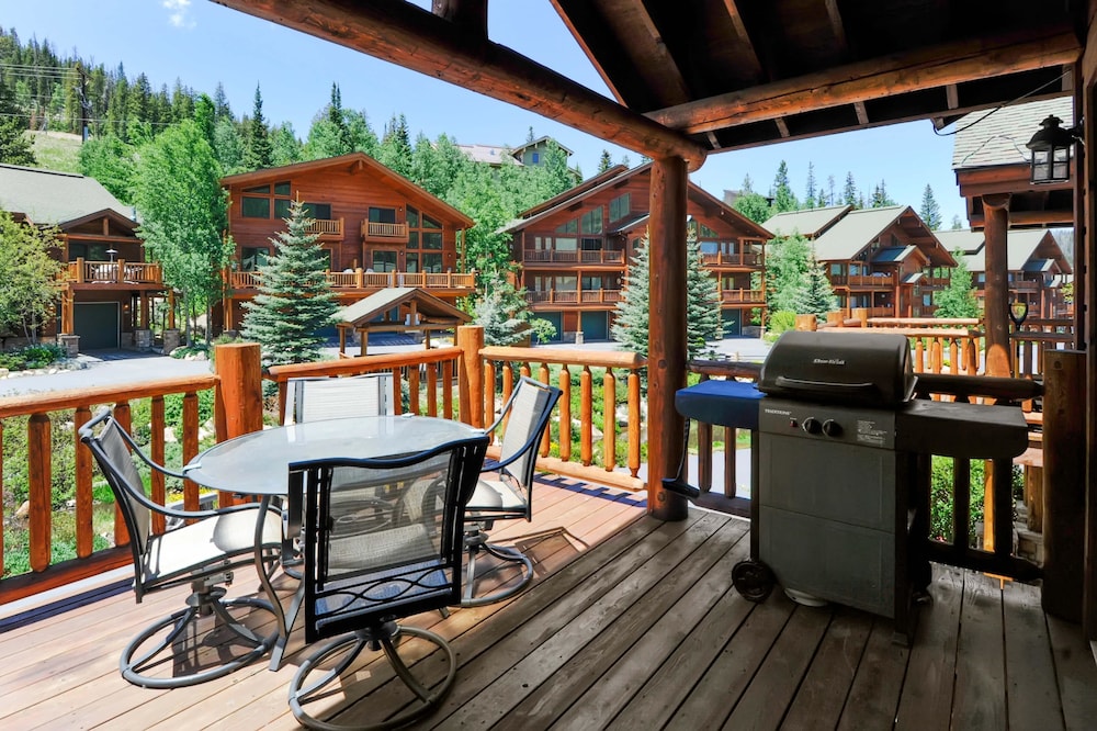 Slopeside 202 3 Bedroom Holiday Home by Winter Park Lodging Company