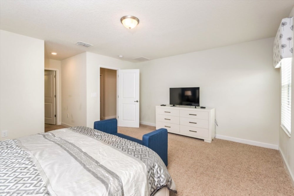 Rent a Luxury Townhome on Storey Lake Resort, Minutes From Disney, Orlando Townhome 2709 view 4