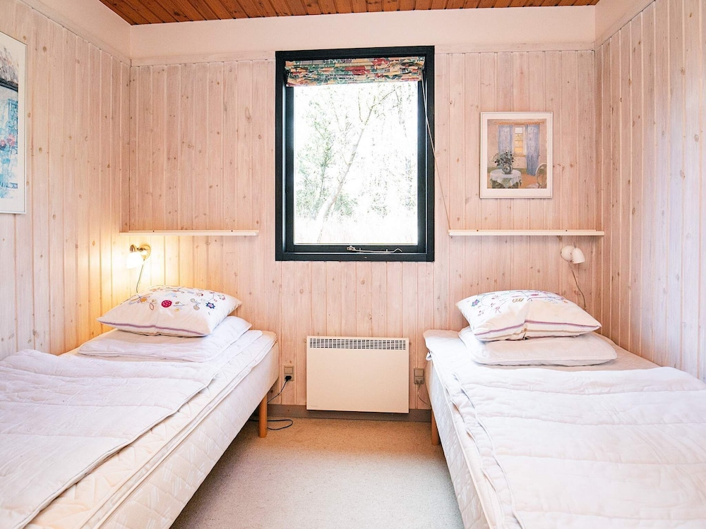 Gorgeous Holiday Home in Blåvand Jutland With Terrace view 2