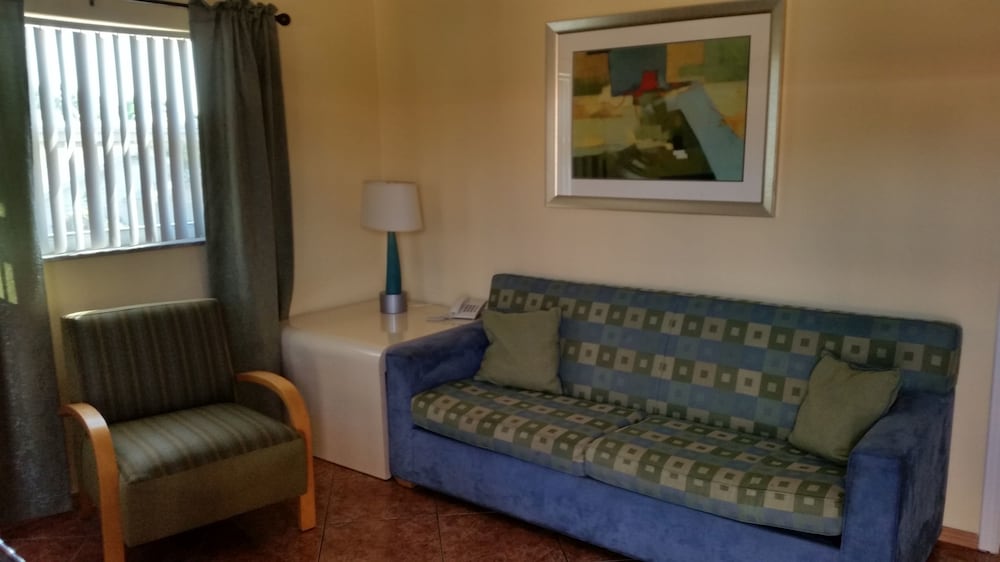 Lago Mar Motel and Apartments