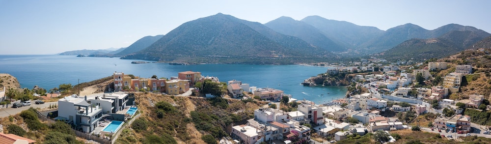 Villa Elli - Villa Athina
