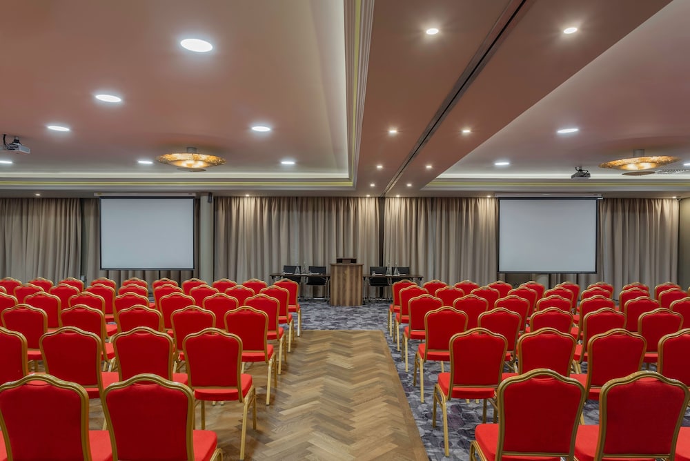 Athlone Vacations - Athlone Springs Hotel - Property Image 11