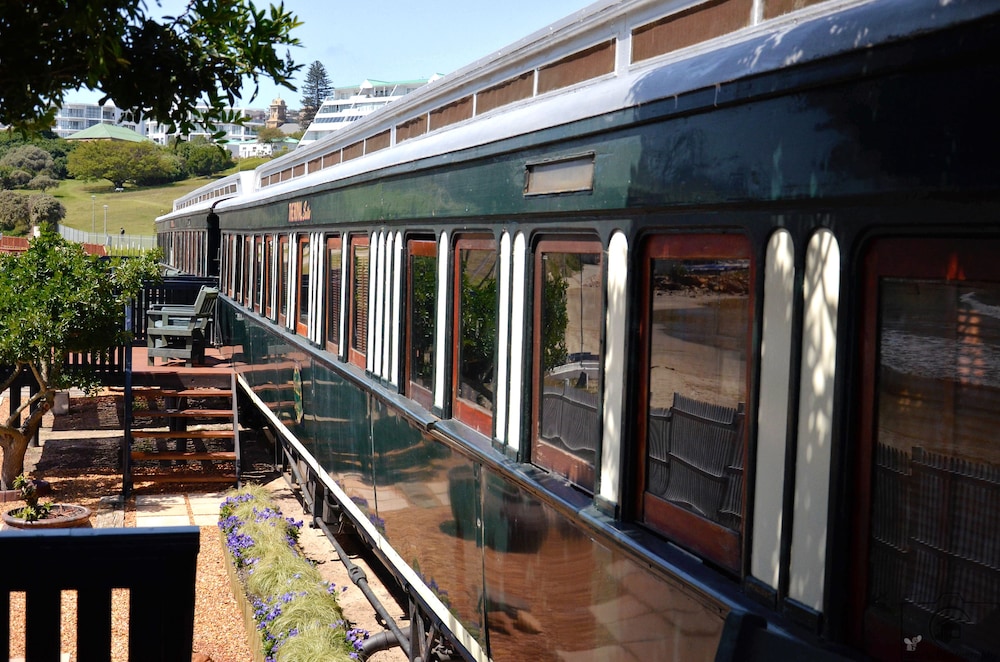 Santos Express Train Lodge - Hostel