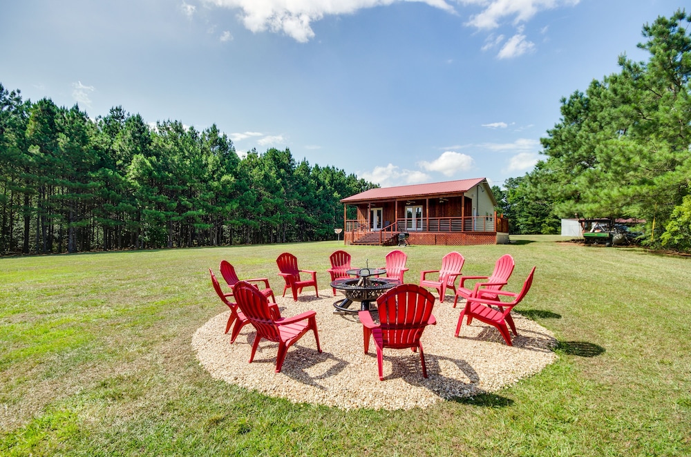 McComb Vacations - Cozy Summit Cabin w/ Hiking Trails  Fishing Pond! - Property Image 1