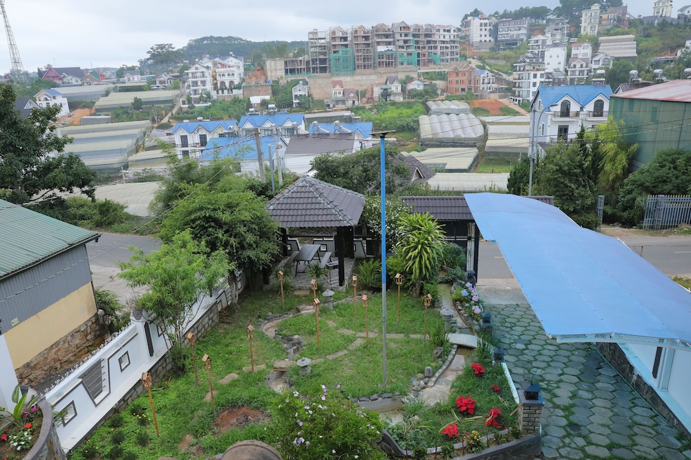 7 bedroom villa Flamingo Danang