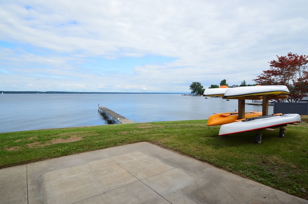 Waters Edge B&B Resort