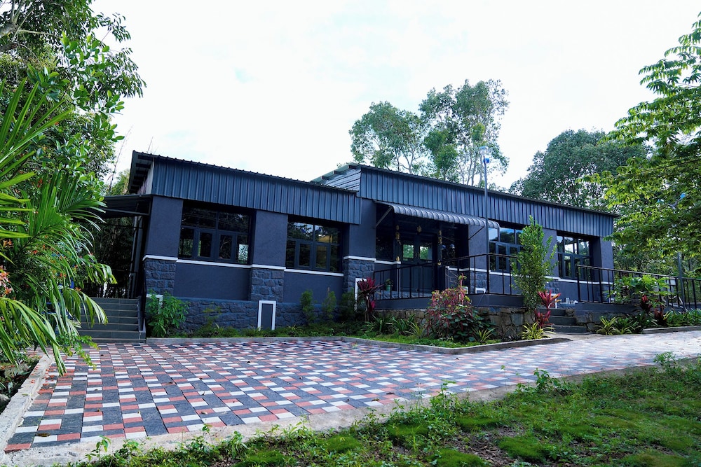 BlueHill Lotus Holistic Wellness Village
