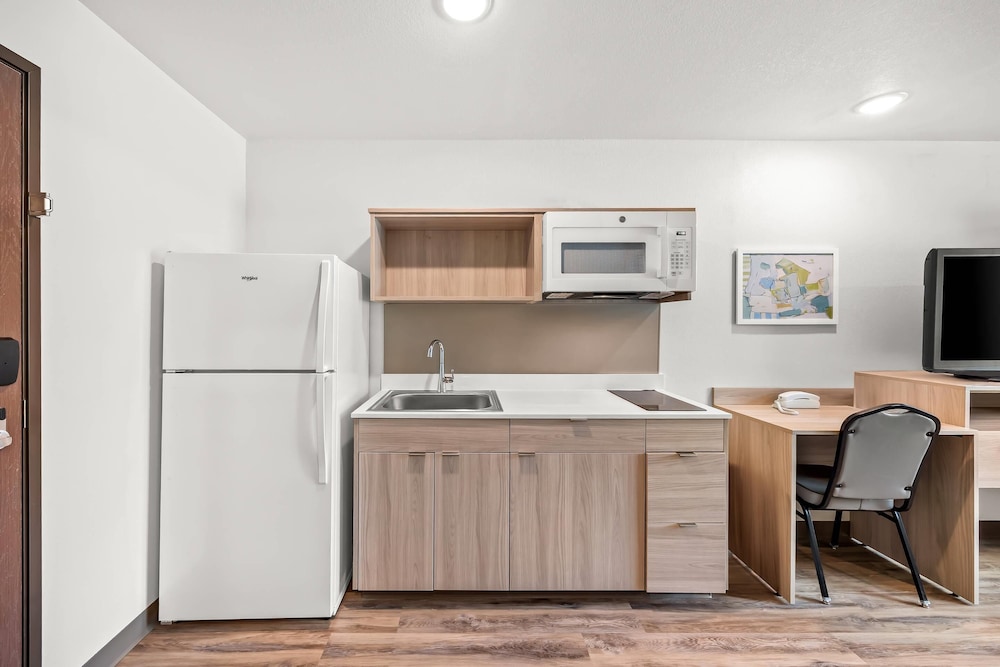 WoodSpring Suites Jackson Hub City