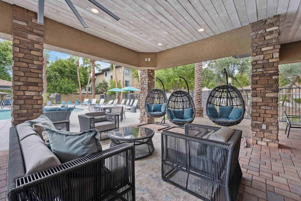 The Laurel Apartments in Chandler