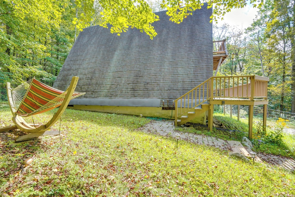 A-frame Cabin w/ Furnished Deck in Becket!