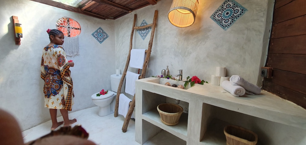 Ravoraha Ecolodge