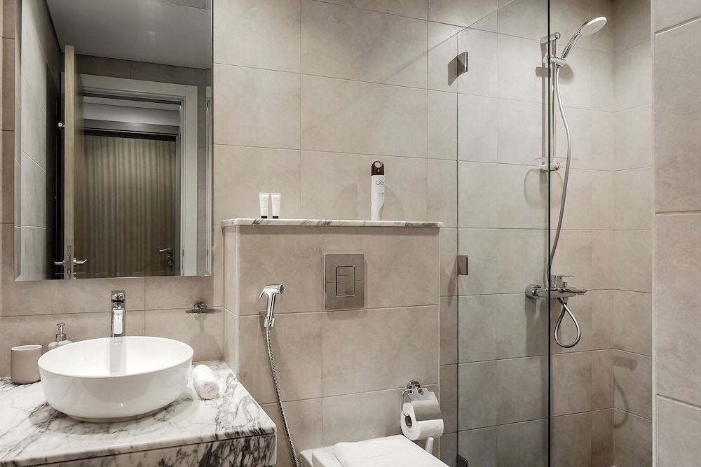 Extremely High 2BR in Aykon City Tower