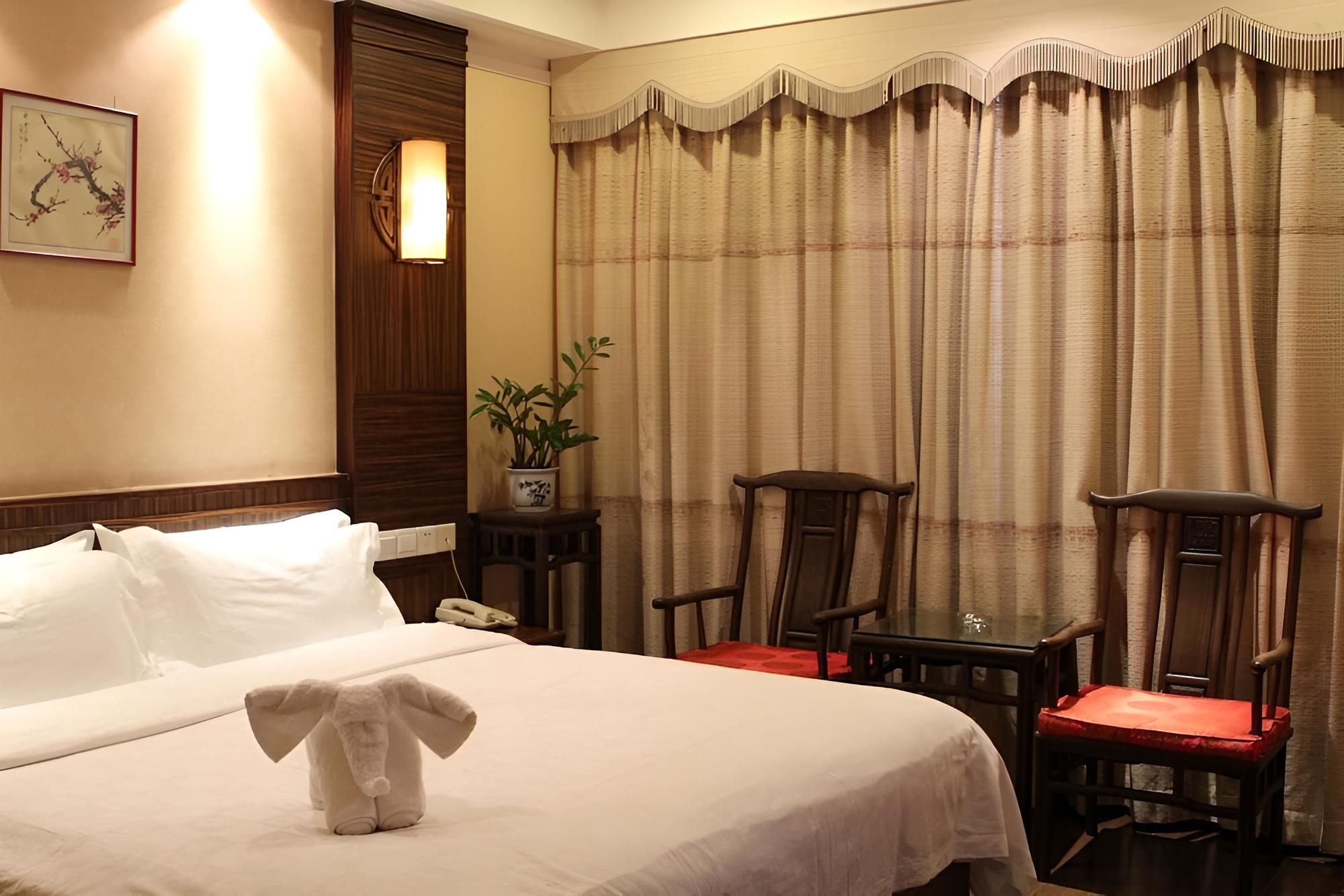 Golden Lotus Herton Seaview Hotel - Haikou