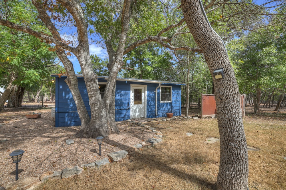 Terracotta Oasis - Wimberley for 30 Guests