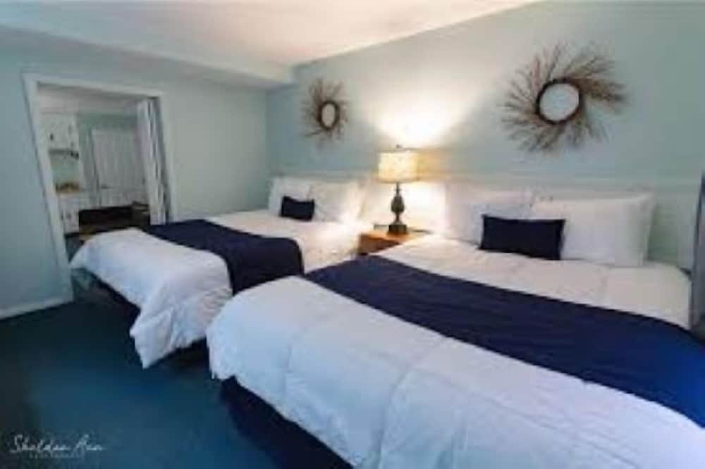 Eastern Inn & Suites