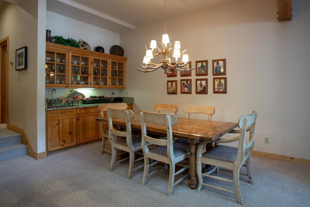Trail's End Lodge at Deer Valley Resort - Two Bedroom Residence with Spa #401 2 Condo