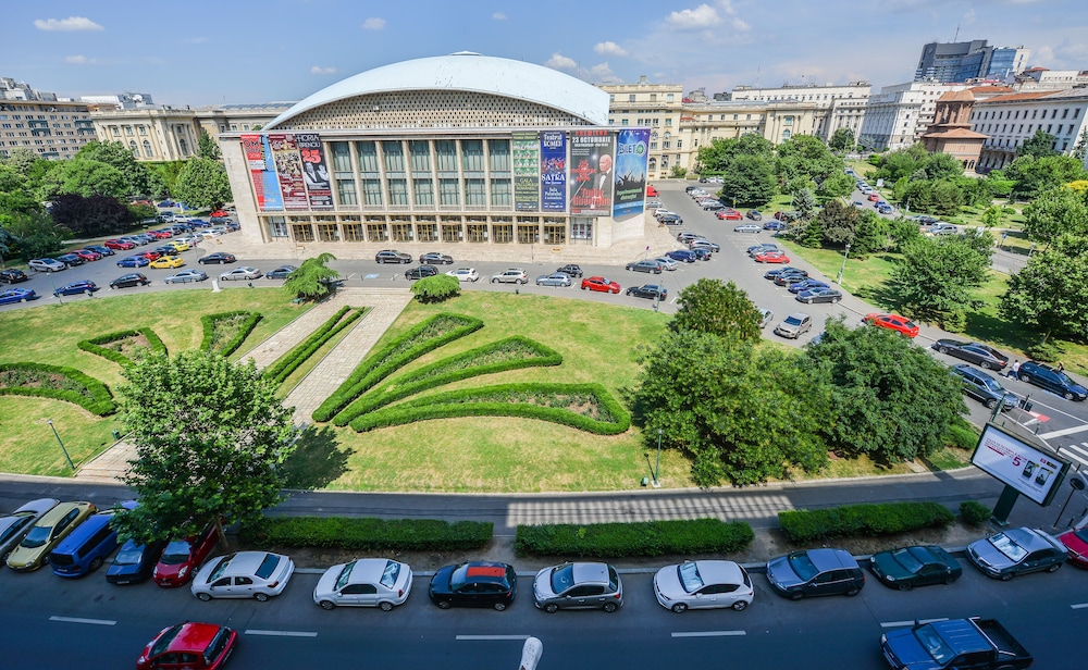 Elegance Studio - Cismigiu Gardens - Flat Tv - Free Wifi - Panoramic View view 5