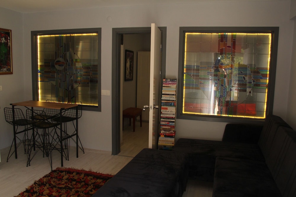 Cozy Flat Near Sea With Balcony in Muratpasa