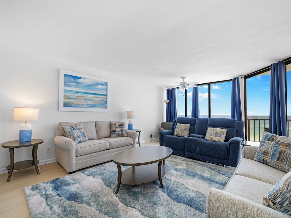 Windward 408 at Edgewater
