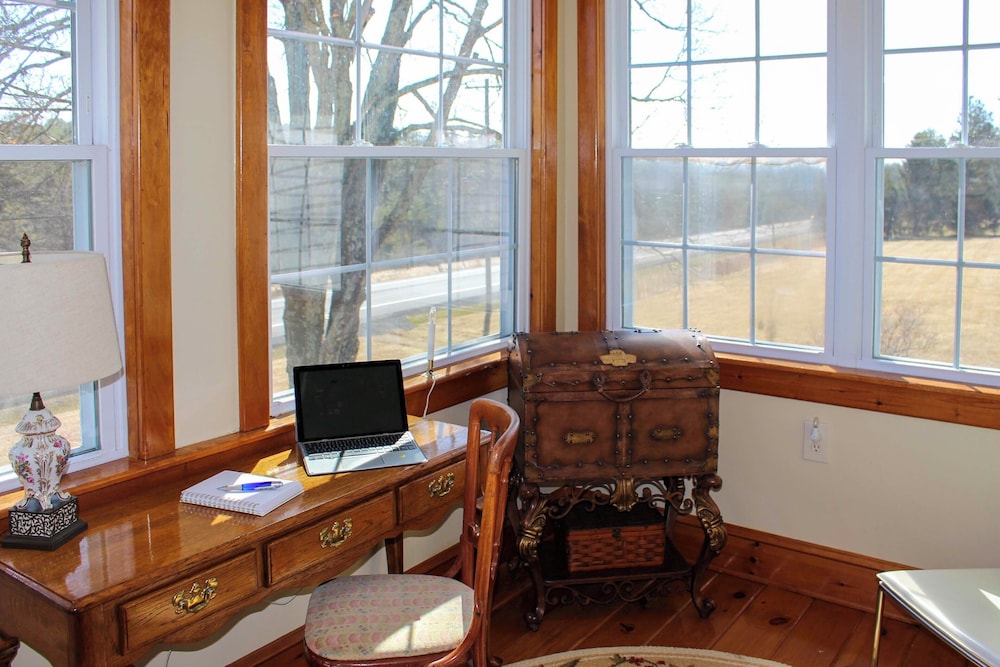 Hike, Fish, Ski & More: Spacious Gem in Catskills!