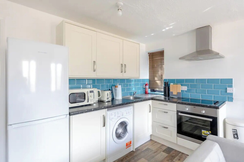 Vibrant & Snug 2BD Flat - Beckton