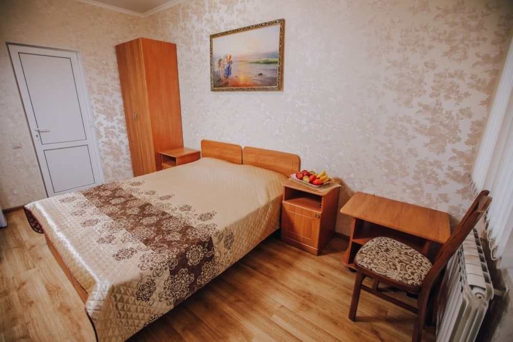 Laura Guest House