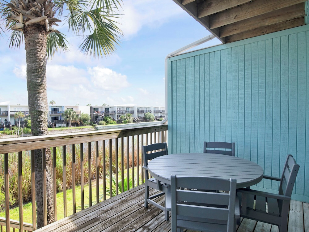 Coconut's Beach House by Southern Vacation Rentals