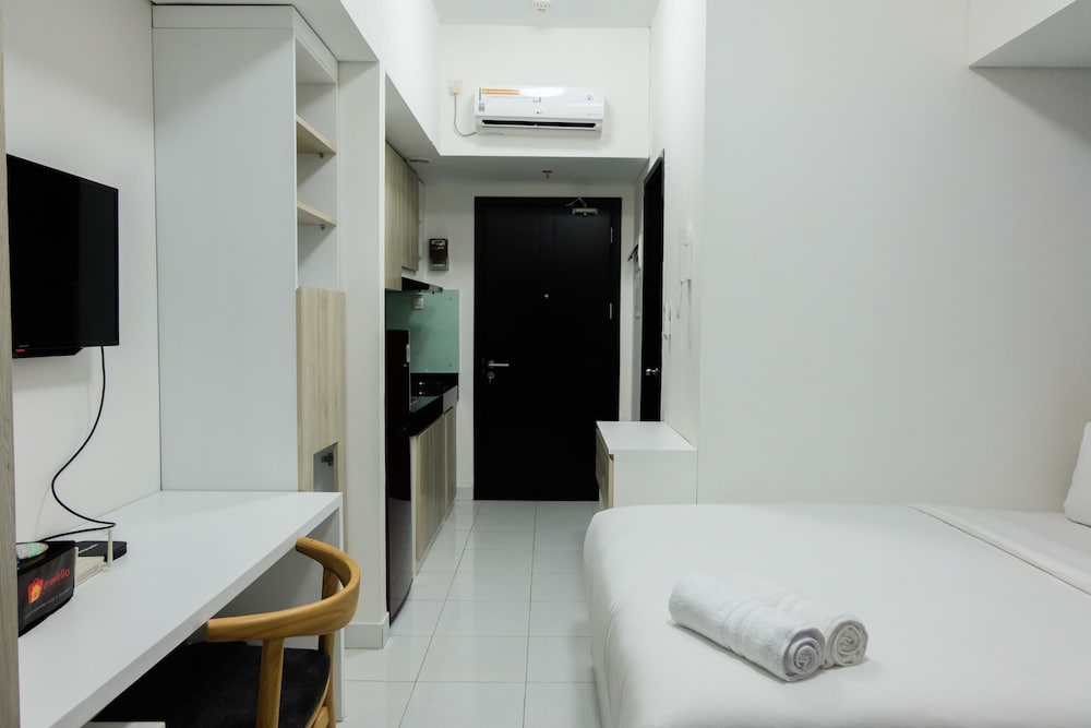 Elegant Studio at Casa De Parco Apartment