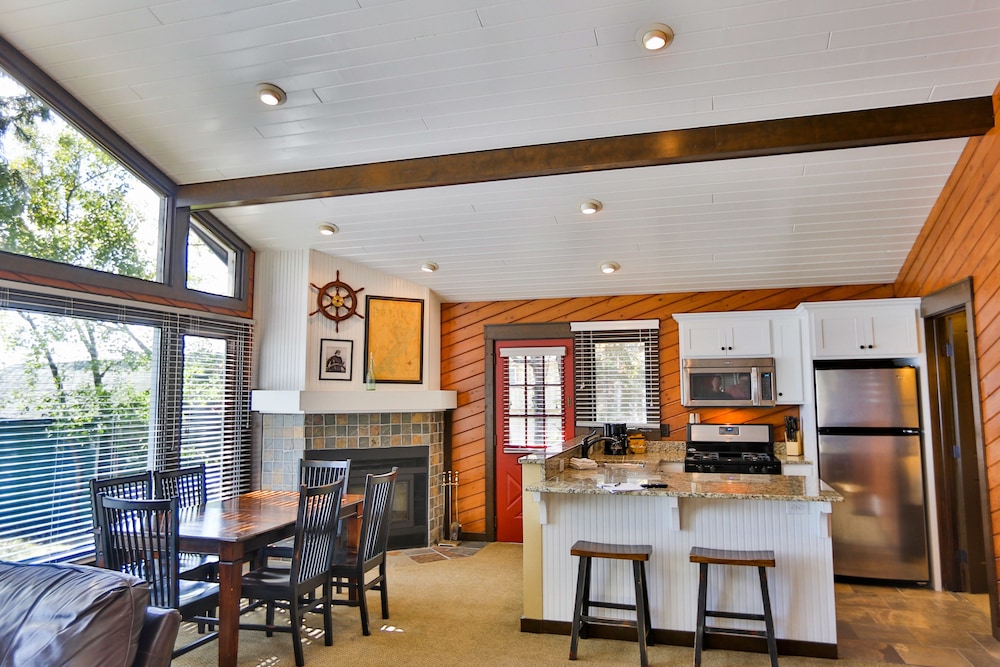 Grand View Lodge